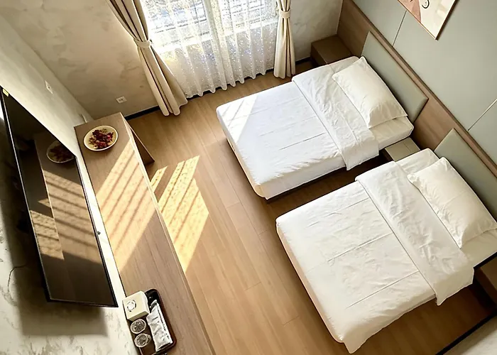 Sky Vista Aparthotel 4*