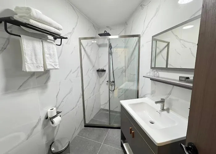 Sky Vista Aparthotel 4*